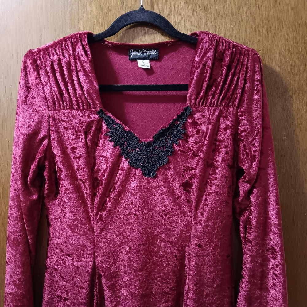 Jamie Brooke Velvet Dress Medium Red‎ Black Lace Long Sleeve Party Cocktail